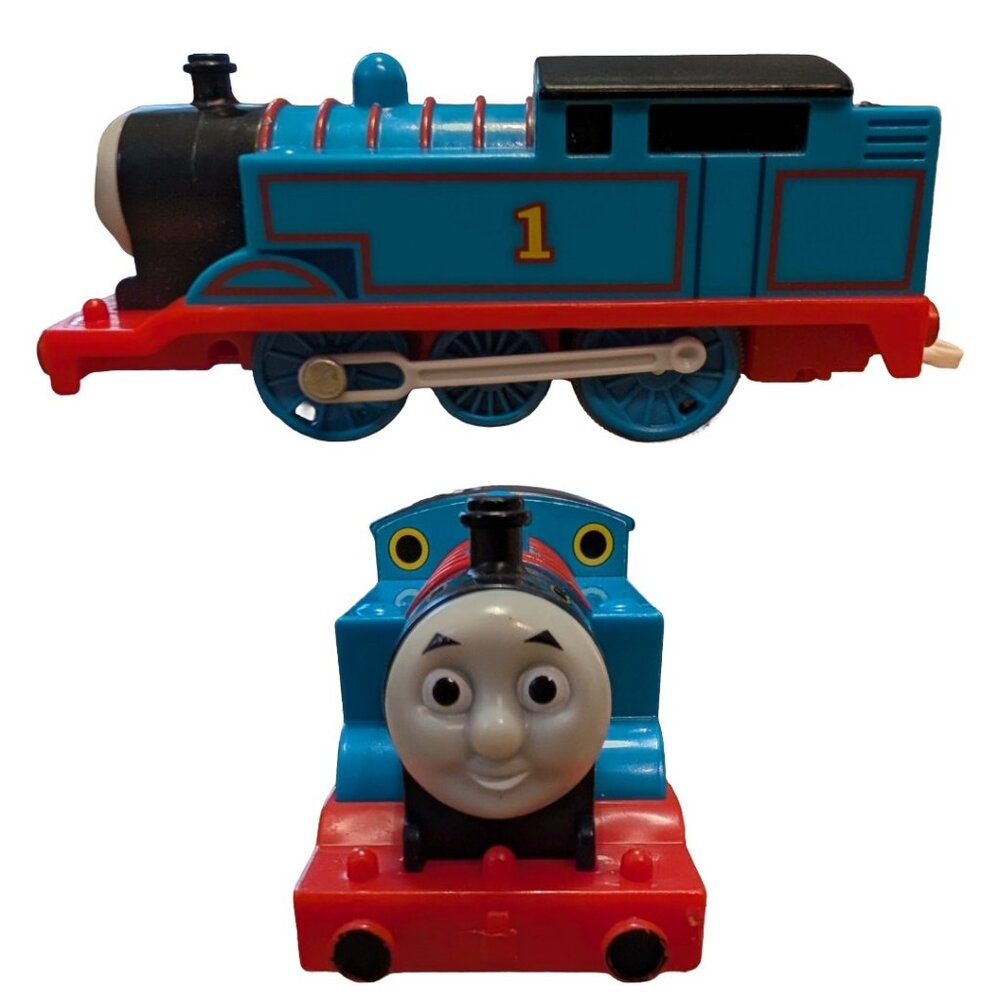 Mattel Trackmaster Thomas the Train Motorized Engine 2009 Gullane Red/Blue Works